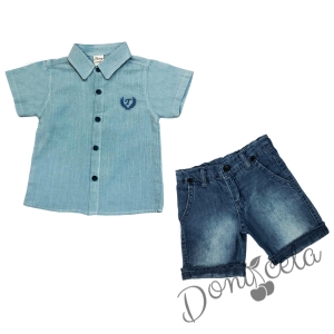 Комплект за момче от блуза с къс ръкав с емблема в тюркоаз/мента и къси дънки в синьо 1