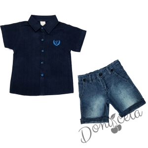 Комплект за момче от блуза с къс ръкав с емблема в тъмносиньо и къси дънки в синьо 1