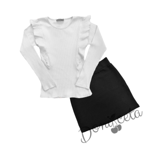 Комплект от права пола в черно и ефектна блуза с дълъг ръкав в бяло