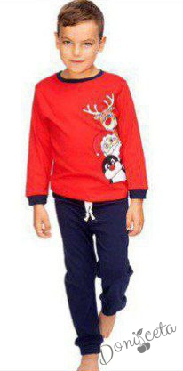 Пухкава пижама за момче в червено и тъмносиньо с Дядо Коледа, еленче и пингвинче 5676878002 1