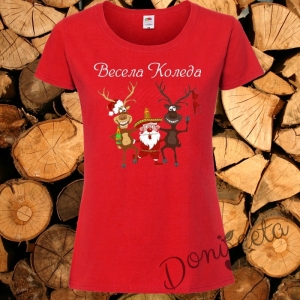 Дамска тениска в червено с весел Дядо Коледа и елени 1
