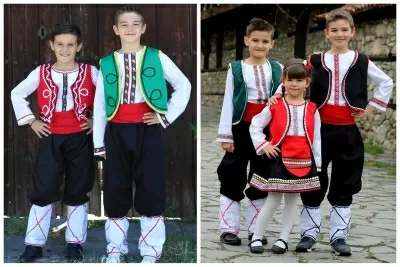 ДЕТСКИ НАРОДНИ НОСИИ ЗА МОМЧЕТА