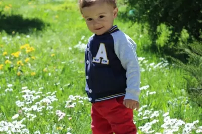 БЕБЕШКИ ПАНТАЛОНИ И ДЪНКИ ЗА МОМЧЕ