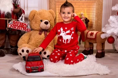 КОЛЕДНИ ДРЕХИ ЗА МОМЧЕ