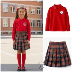 Комплект от 2 части-червена блуза с яка и лого, съчетана с  леко удължена плисиран пола в червено каре, подходящ и за ученическа униформа