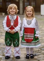 Мъжка или детска народна народна носия трибагреник за момче с фолклорни/етно мотиви, с потури в зелено