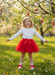 Комплект за момиче от 2 части- туту пола с богат тюл в червено с панделка отпред и блуза с дълъг ръкав в бяло с дантела