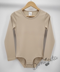 Детско гладко памучно боди с дълъг ръкав в бежово