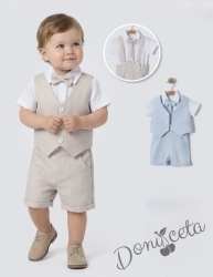 Летен комплект за момче в синьо от къси панталонки тип гащеризон, елек, папийонка и ризка в бяло с къс ръкав