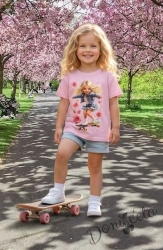 Детска тениска с къс ръкав с щампа на момиче със скейтборд в светлорозово 