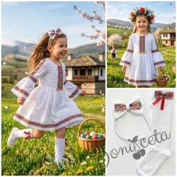 Комплект от детска етно рокля Ели тип носия с ръкав до лакътя в бяло с шевица с фолклорни мотиви , чорапки и диадема