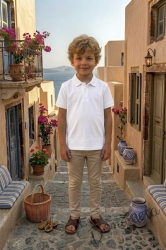 Комплект за момче от 2 части блузка с яка в бяло и панталон в бежово