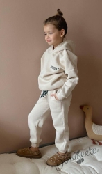 Детски спортен  ватиран комплект за момиче от блуза и панталон в екрю