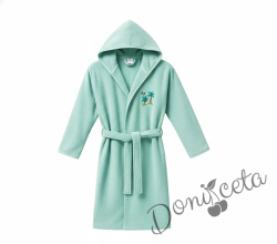 Детски халат за баня в цвят мента с качулка, джобчета и картинка