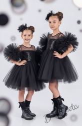 Детска официална рокля Блян с тюл и с пайети, помпони в черно и панделка за коса от колекция Черновина