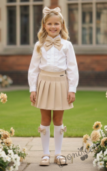 Комплект за момиче от 4 части-пола Гери в бежово, риза с дълъг ръкав в бяло с къдрички, панделка в бежово и чорапи с панделка