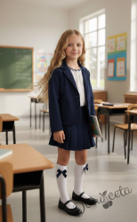 Комплект от пола Гери и сако в тъмносиньо, тениска в бяло с къс ръкав обкрайчена със сини шевове и чорапи с панделка