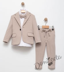 Спортно-елегантен комплект Тери от колекция Бежина за момче от 4 части в бежово - риза в бяло, сако с джобове, панталон с връзки и папийонка