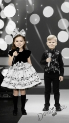 Детска рокля с къс ръкав в черно с бяла долна част с ноти и тюл в черно