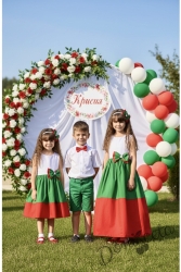 Детска къса рокля в бяло, зелено и червено с набор