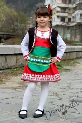 Детска народна носия 23-сукман, зелена престилка с фолклорни/етно мотиви и елек