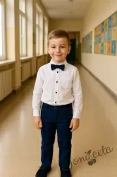 Детски официален комплект от риза в бяло с джоб, панталон в тъмносиньо и папийонка  от колекция Тъмносиняда