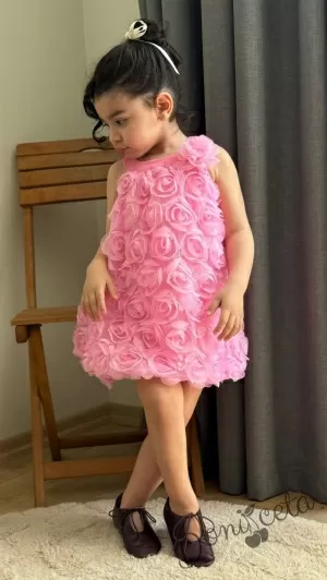 Детска официална рокля в розово на 3D цветя