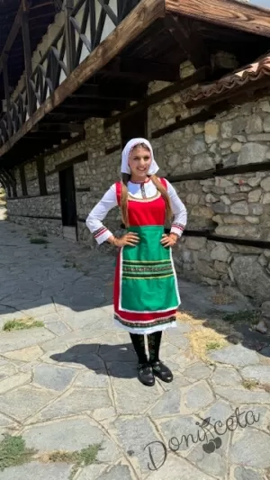 Забрадка кърпа за коса в бяло с цветя в червено към народна носия7