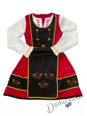 Народна носия за момиче 51 - сукман в червено, с престилка в черно с фолклорни/етно мотиви, с дълъг ръкав 