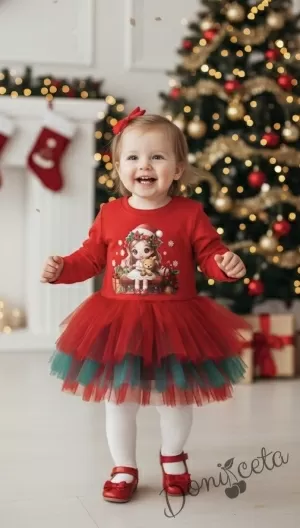 Ватирана бебешка детска коледна рокля в червено с тюл и коледна картинка на момиченце