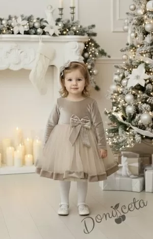 Детска рокля в бежово от плюш с тюл и панделка Тая и фиба за коса от колекция Бежина
