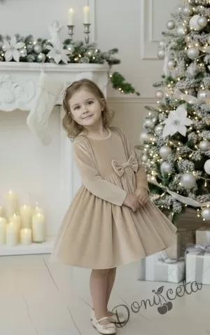 Детска рокля плюш в бежово с панделка Елиса и фиба за коса от колекция Бежина