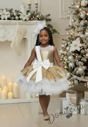 Коледна детска рокля с пайети в златисто с голяма панделка и тюл в бяло и фиба за коса Венета