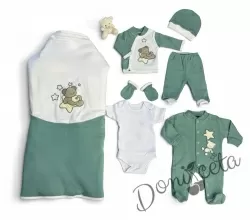Бебешки комплект за изписване за момче в зелено и бяло от 7 части