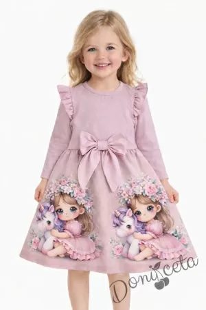 Детска рокля с дълъг ръкав в пепел от рози с къдрички, панделка и картинка на момиченце с еднорог