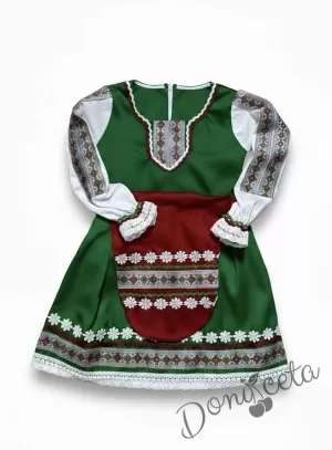 Дамска или детска народна носия- сукман в зелено с престилка в червено с фолклорни/етно мотиви 