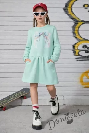 Детска спортна рокля с дълъг ръкав в тюркоаз с джобчета