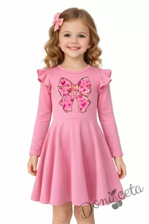 Детска рокля с дълъг ръкав в розово с къдрички и панделка