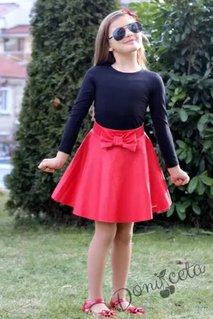 Детска кожена пола в червено Доника