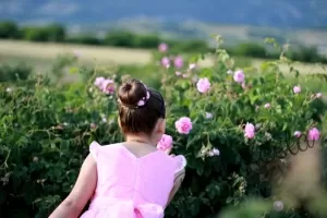 Официална детска дълга рокля в розово
