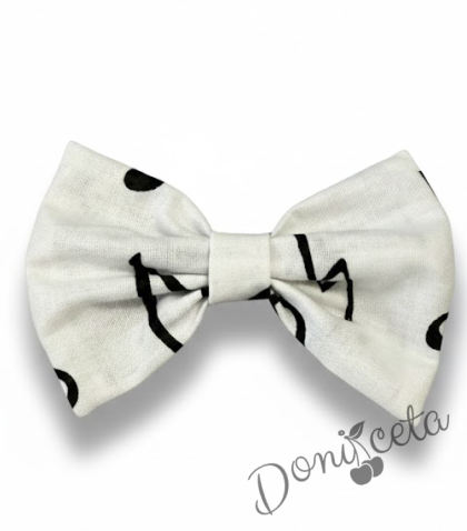 Фиба с панделка в бяло с ноти