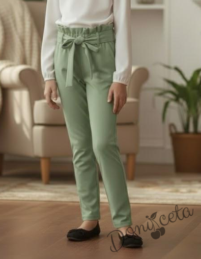 Детски панталон за момиче с висока талия и колан в цвят мента 
