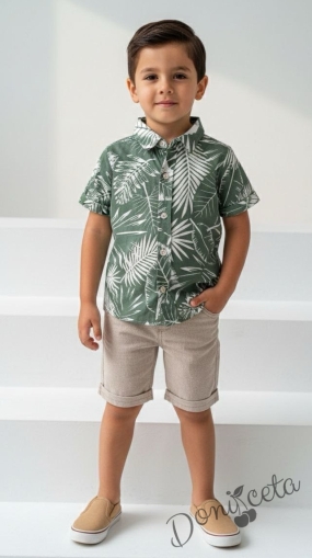 Комплект за момче от ризка с палми в зелено и къси панталони 