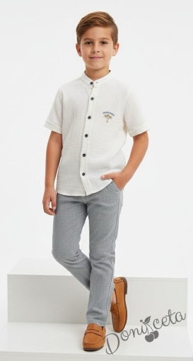 Комплект за момче от 2 части - лятна риза с палмов мотив и елегантен панталон в сиво