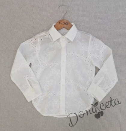 Детска бяла риза за момиче с дълъг ръкав и нежна бродерия