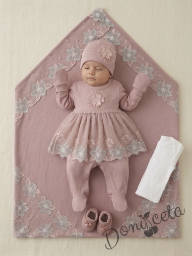 Комплект за изписване от 7 части за момиче в розово с бродерия и цвете