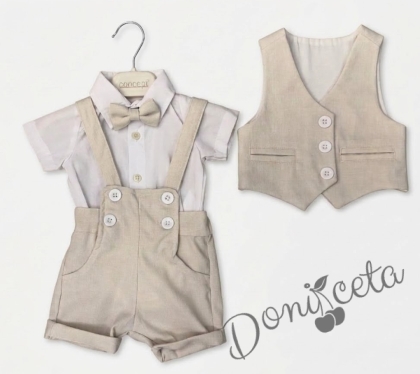 Летен комплект за момче в бежово от къси панталонки тип гащеризон, елек, папийонка и ризка в бяло с къс ръкав