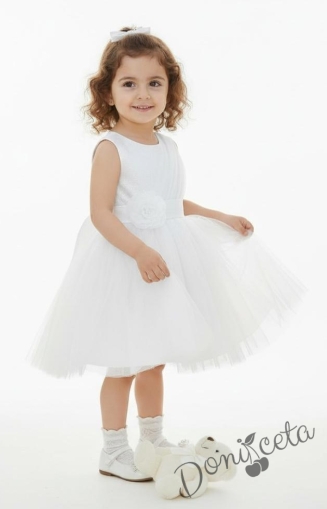 Официална детска/бебешка рокля в бяло с тюл и  коланче с цвете на талията