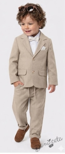 Спортно-елегантен комплект от за момче от 4 части в бежово - риза в бяло, сако с джобове, панталон с връзки и папийонка