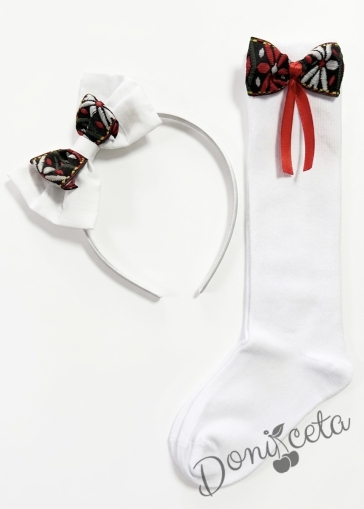 Комплект от ръчно изработена диадема и чорапи с фолклкорни и етно мотиви в бяло 
